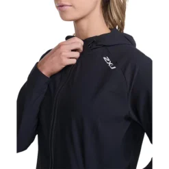 2XU Women's Aero Jacket -Skiing Gear Sale FGL 334089260 01 d 2XU Womens Aero Jacket WR6859aBLK SRF